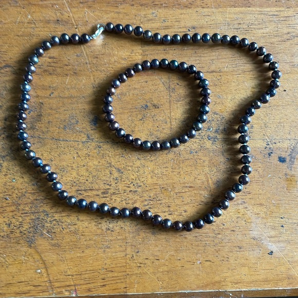 Vintage costume Jewerly deep purple pearl necklace with matching bracelet - Picture 1 of 3